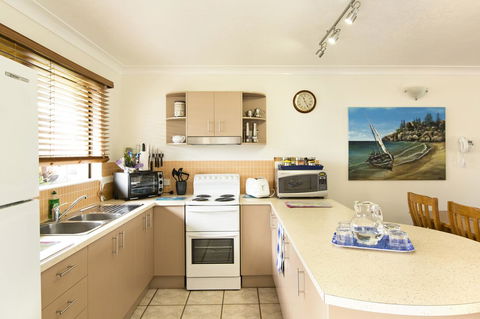 Marcol Place Holiday Apartments - Accommodation Gladstone 7