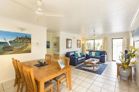 Marcol Place Holiday Apartments - Accommodation Gladstone 12