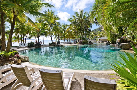 Oasis Apartments On Hamilton Island By HIHA - Accommodation Gladstone 0