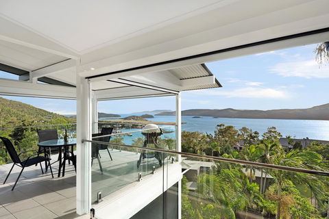 Oasis Apartments On Hamilton Island By HIHA - Accommodation Gladstone 36