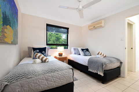Oasis Apartments On Hamilton Island By HIHA - Accommodation Gladstone 24