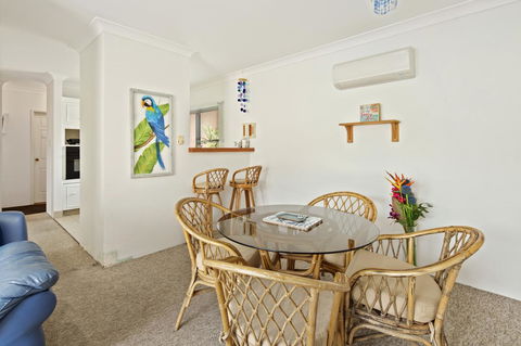 Location! 2BR Town View Unit In Centre Of Airlie. - Accommodation Gladstone 7