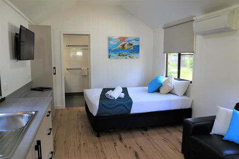 Tasman Holiday Parks - Airlie Beach - Accommodation Gladstone 2