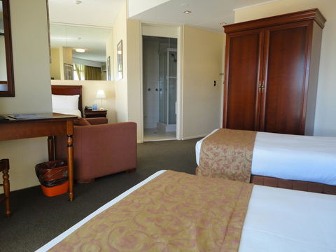 Madison Tower Mill Hotel - Accommodation Gladstone 19