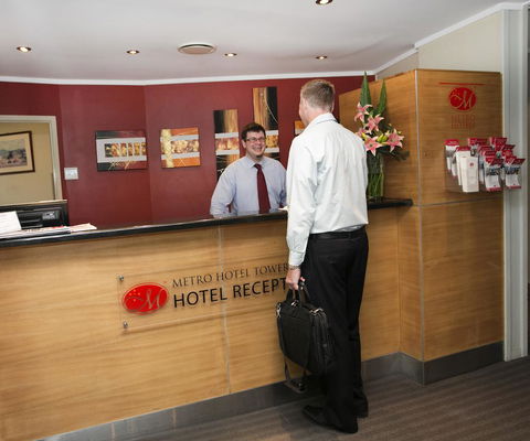 Madison Tower Mill Hotel - Accommodation Gladstone 2