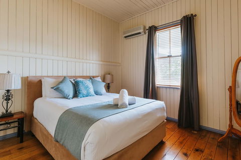 Apple Blossom Cottages - Accommodation Gladstone 8