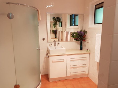 Manitzky Magic -B&B Home With Heart - Accommodation Gladstone 7