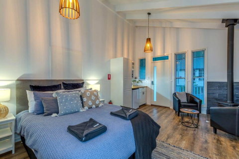 Hampton Estate Wines - Accommodation Gladstone 2