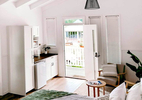 Hampton Estate Wines - Accommodation Gladstone 22