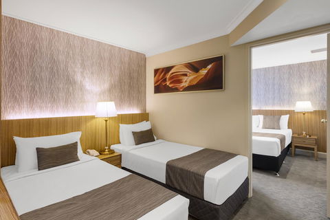 Hotel Diana - Accommodation Gladstone 26