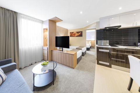 Hotel Diana - Accommodation Gladstone 35
