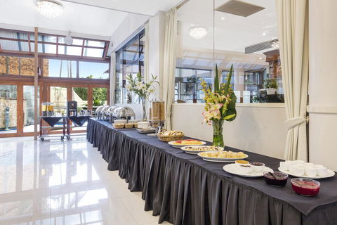 Hotel Diana - Accommodation Gladstone 6