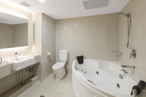 Hotel Diana - Accommodation Gladstone 24