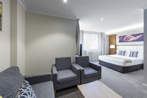 Hotel Diana - Accommodation Gladstone 37