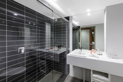 Hotel Grand Chancellor Brisbane - Accommodation Gladstone 1