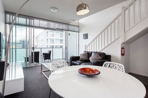 Oxygen Apartments - Accommodation Gladstone 13