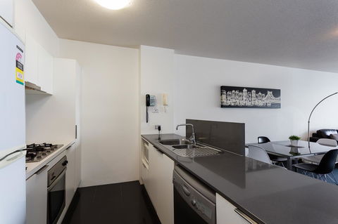 Oxygen Apartments - Accommodation Gladstone 11