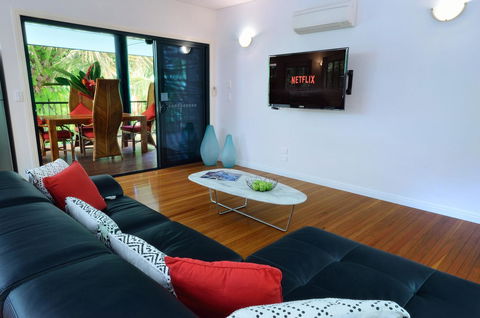Misty Mountains Rainforest Retreat - Accommodation Gladstone 10