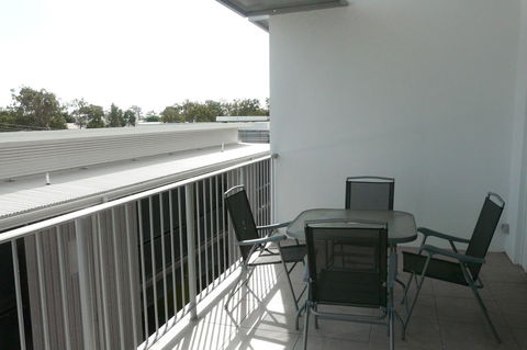 Monterey Apartments Moranbah - Accommodation Gladstone 2