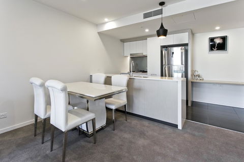 Arise Spice Apartments - Accommodation Gladstone 2