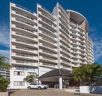 Broadbeach Savannah Resort - Accommodation Gladstone