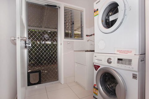 6 Botany Court Marcoola Beach - Pet Friendly 500 Bond - Accommodation Gladstone 4