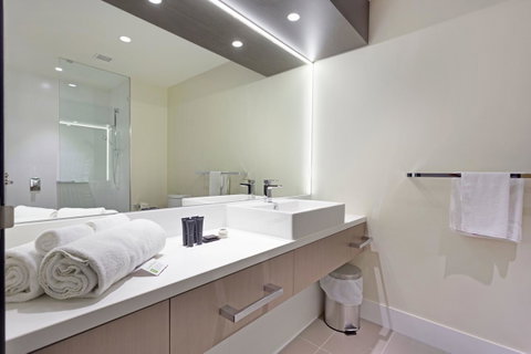 Calamvale Hotel Suites And Conference Centre - Accommodation Gladstone 25