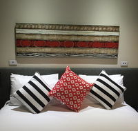 Calamvale Hotel Suites and Conference Centre - Accommodation Gladstone