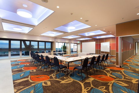 Calamvale Hotel Suites And Conference Centre - Accommodation Gladstone 10