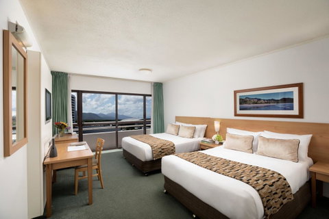 The Benson Hotel - Accommodation Gladstone 6