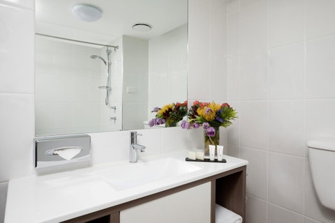 The Benson Hotel - Accommodation Gladstone 10