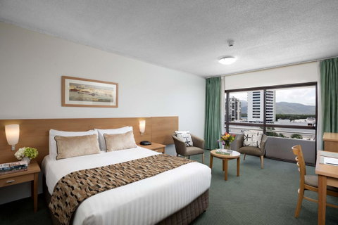 The Benson Hotel - Accommodation Gladstone 5