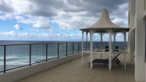 The Penthouses Apartments - Accommodation Gladstone 13