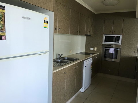 The Penthouses Apartments - Accommodation Gladstone 36