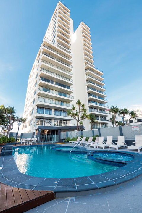 The Penthouses Apartments - Accommodation Gladstone 0