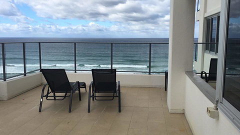 The Penthouses Apartments - Accommodation Gladstone 12