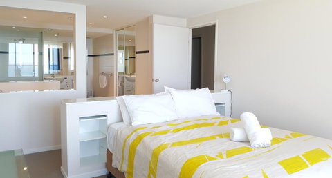 The Penthouses Apartments - Accommodation Gladstone 3