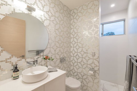 Noosa Villas - Accommodation Gladstone 14