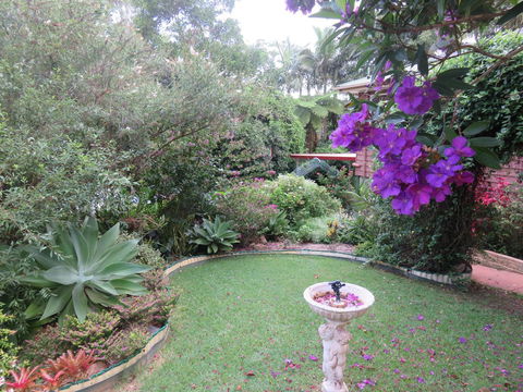 Shasta Place - Accommodation Gladstone 4