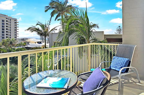 Surf Dance Apartments - Accommodation Gladstone 27