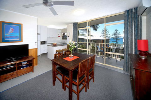 Surf Dance Apartments - Accommodation Gladstone 33
