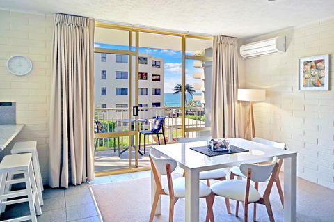 Surf Dance Apartments - Accommodation Gladstone 31