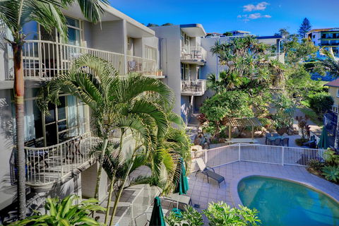 Surf Dance Apartments - Accommodation Gladstone 0