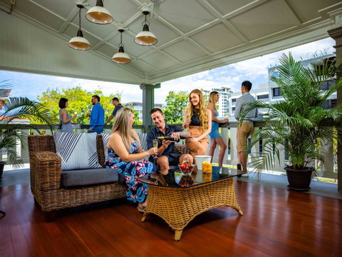 Hides Hotel - Accommodation Gladstone 29