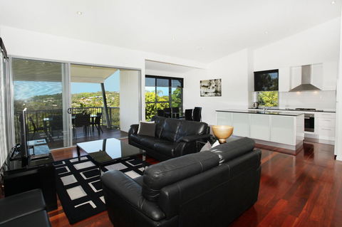 224 Centenary Heights Road Coolum Beach, 500 Dollar Bond, Linen Included - Accommodation Gladstone 3