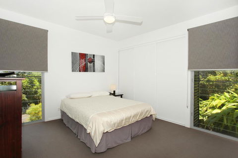 224 Centenary Heights Road Coolum Beach, 500 Dollar Bond, Linen Included - Accommodation Gladstone 11