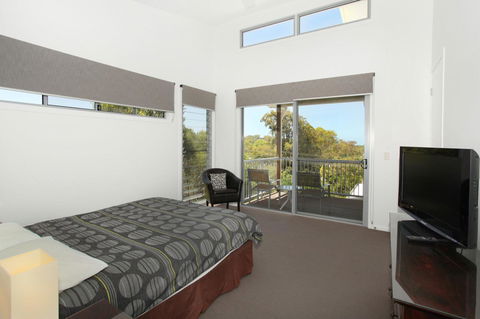 224 Centenary Heights Road Coolum Beach, 500 Dollar Bond, Linen Included - Accommodation Gladstone 12