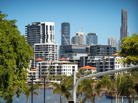 Anville Court - Accommodation Gladstone 10
