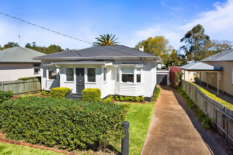 The Lighthouse - Accommodation Gladstone 18