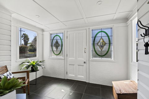 The Lighthouse - Accommodation Gladstone 17